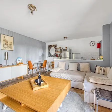 Echappee Bel بيت للعطل Arveyres