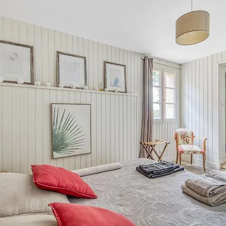 Echappee Bel بيت للعطل